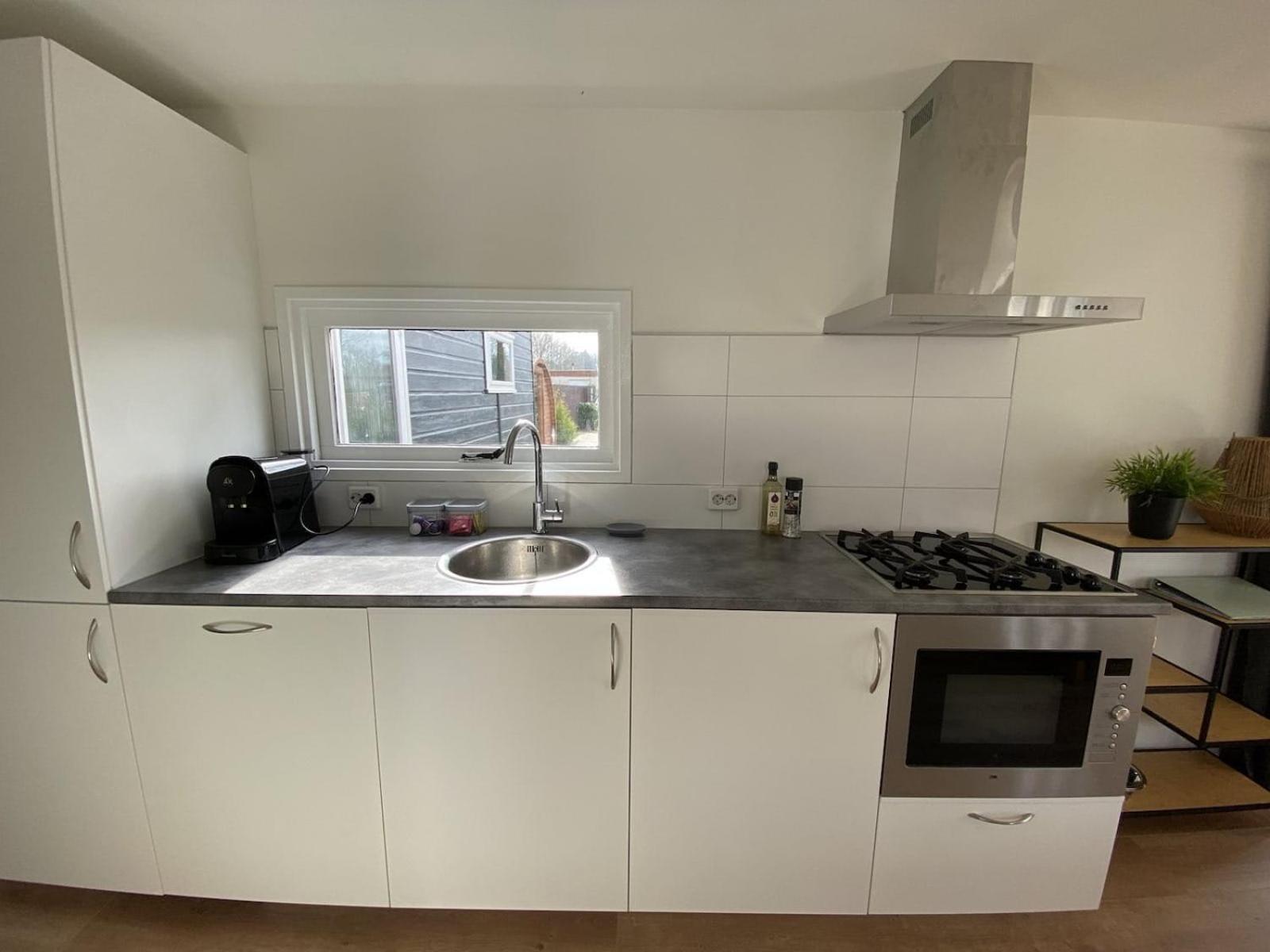 Veluwe Vakanties: Chalet Retreat with Private Sauna in National Park Putten Exterior photo